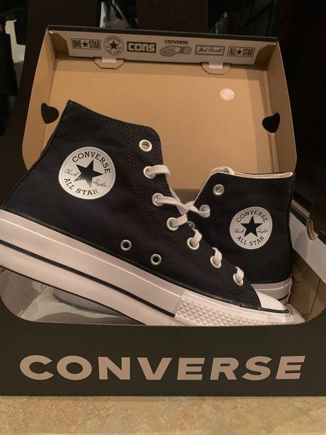 converse platforms school shoes Converse One Star Platform, Black Platform Converse, Converse Platforms, All Star Platform, Chuck Taylor Shoes, Women Platform Sneakers, Converse Shoes Womens, Back To School Shoes, Converse Star