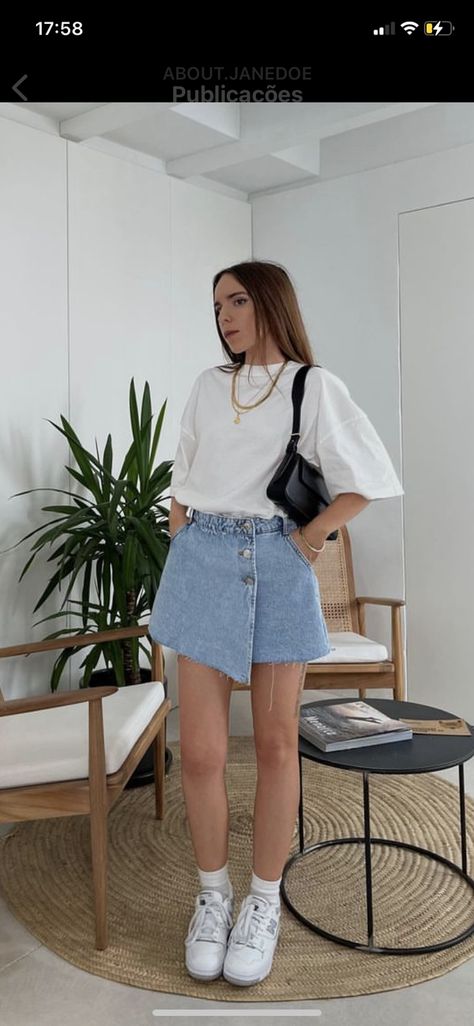 Spring Outfits Denim Skirt, Coffee Shop Date Outfit Casual, Jeans Skort Ootd, Skort Outfit Idea, Skorts Skirts For Women Outfit Ideas, Short Denim Skirt Outfits Aesthetic, Jean Skort Ootd Summer Outfits, How To Style Short Denim Skirt, Denim Skort Ootd Summer Outfits