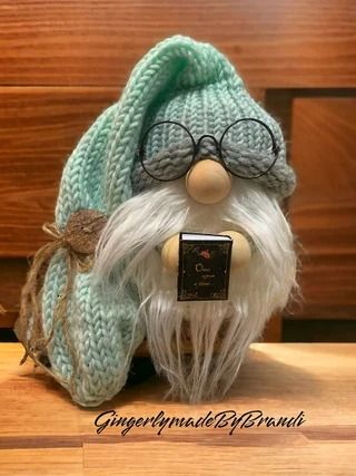 GingerlymadeByBrandi - Etsy Gnome With Glasses, Book And Glasses, Gnome Teacher, Gnome Shoes, Teacher Gnome, Gnome Ideas, Diy Gnome, Gnomes Diy, Diy Gnomes