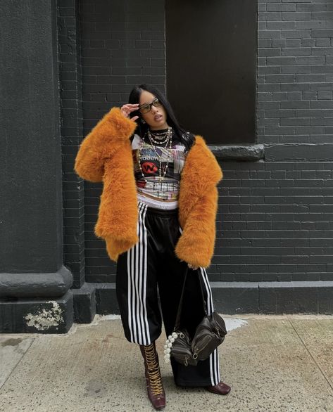 Winter Urban Outfits Woman, Eclectic Fashion Aesthetic, Fashion Inspo Black Women, Nyc Street Fashion, Street Wear Style, Nyc Winter Outfits Street Style, New York Fits, Fall Style Guide, Daily Outfit Inspiration