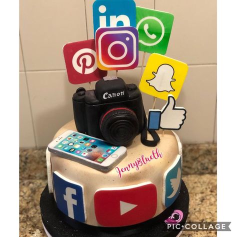 Jenny Blueth De Castro 🇻🇪🇵🇹 on Instagram: “Social Media Cake #cake #cakeart #cakedecorating #cakedecorator #cakeoftheday #pictureoftheday #fondant #fondantcake #sugar #sugarcake…” Social Media Cake, Health And Safety Poster, Suprise Birthday, Safety Posters, Sugar Cake, Cute Birthday Cakes, Sugar Art, Instagram Social Media, Cake Cake