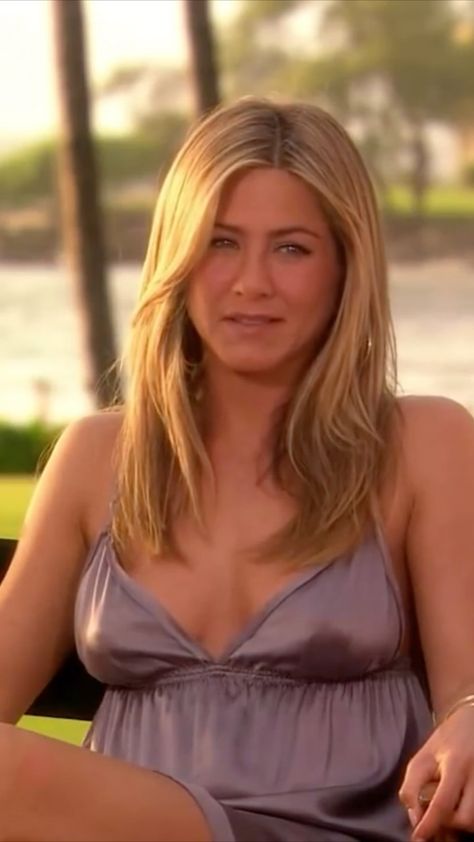 Jen and Adam on set of Just Go With It 🥰🌴 the cutest. her laugh is everything! ☺️ My comfort movie to this day. ❤️ | Instagram Jennifer Aniston Just Go With It, Jennifer Aniston Horrible Bosses, Driving Road, Jennifer Aniston Dress, Attractive Personality, Jennifer Aniston Legs, Comfort Movie, Just Go With It, Jeniffer Aniston