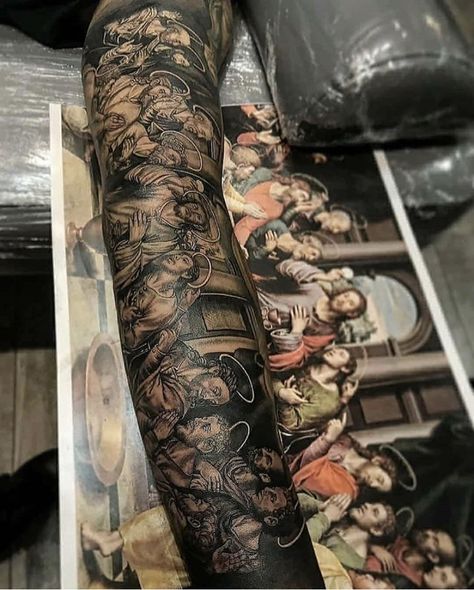 The Last Supper Tattoo, Tattoos Torso, Jesus Tattoo Sleeve, Religious Tattoo Sleeves, Religion Tattoos, Mangas Tattoo, Bible Tattoos, Inner Bicep Tattoo, Torso Tattoos