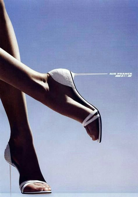 Funny Commercial Ads, Funny Commercials, Shoes Ads, Commercial Ads, Publicidad Creativa, Funny Ads, Great Ads, Best Ads, Air France