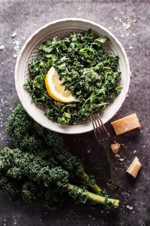 Kale salad with parmesan, lemon, and black truffle oil - you can easily add a gourmet twist to this superfood! Truffle Salad, Truffle Oil Recipes, Black Truffle Oil, Parmesan Salad, Homemade Ranch Dressing, Grilled Eggplant, Leek Soup, Homemade Ranch, Truffle Recipe