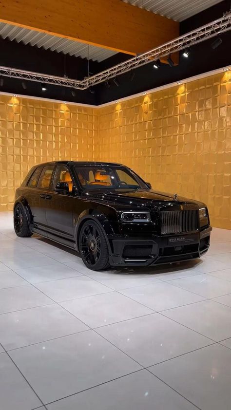 Rolls Royce Suv, Luxury Cars Range Rover, Tokyo Drift Cars, Luxury Cars Rolls Royce, Rolls Royce Cullinan, Car Organization, Top Luxury Cars, Pimped Out Cars, Car Decorations