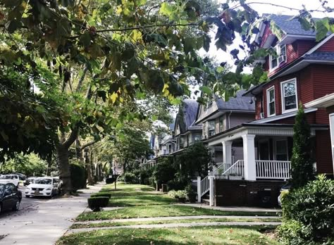 Suburban City Aesthetic, Small Neighborhood Aesthetic, American Neighborhood Aesthetic, Suburban Neighborhood Aesthetic, Nyc Suburbs, American House Exterior, Rich Neighborhood, Neighborhood Aesthetic, American Neighborhood