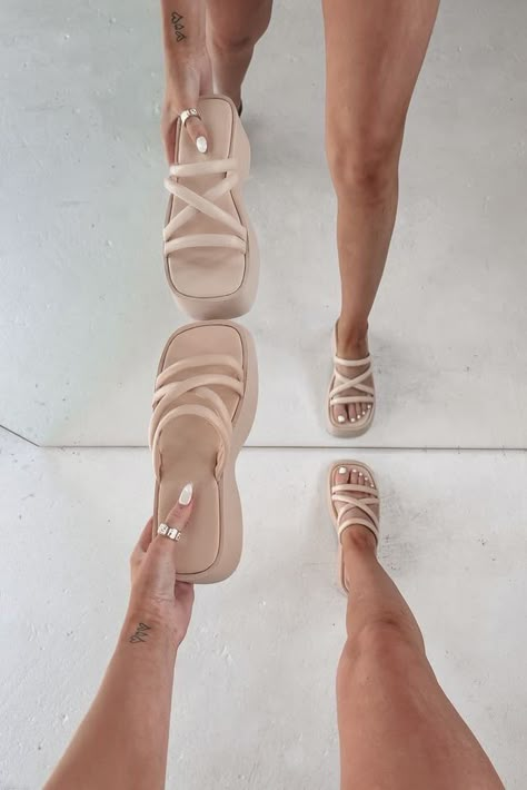 Summer Shoes 2023, Beige Sandals, Fashion Shoes Heels, Amazing Lace, Girly Shoes, Black And Beige, Aesthetic Shoes, Shoe Inspo, Eclectic Fashion