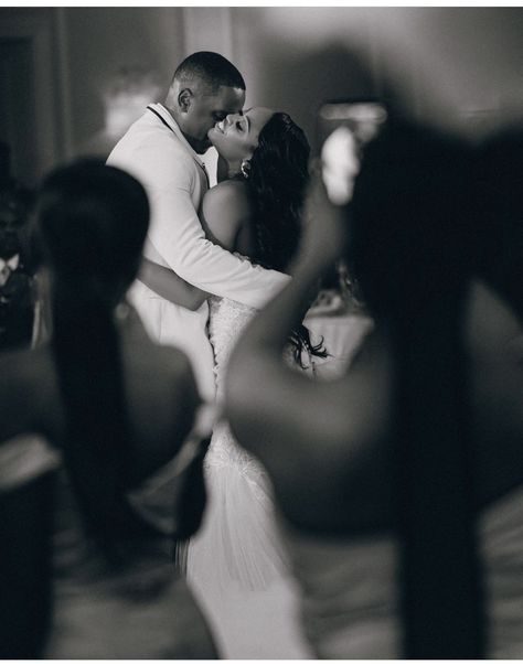 Black Couple, Wedding Picture Poses, Black Love Couples, Let's Get Married, Future Love, Black Couples Goals, Dear Future Husband, Future Wedding Plans, Couple Photoshoot Poses