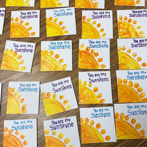 Mini Canvases, Diy Mother's Day Crafts, Directed Drawing, Coffee Crafts, Mothers Day Crafts, Mini Canvas, You Are My Sunshine, Mother’s Day, Mother's Day