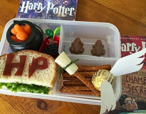 Harry Potter Lunch, Kindergarten Lunch, Box Food, Lunch Box Recipes, After School Snacks, Snack Box, School Snacks, Toddler Meals, Kids Snacks