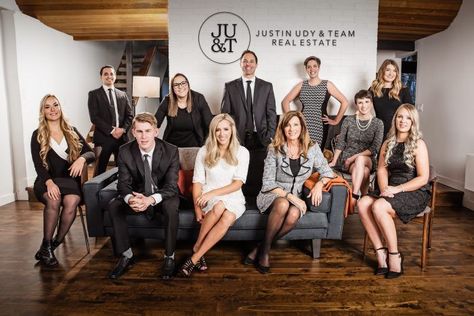 Business Professional Dress, Group Photo Poses, Ideas For Photography, Portrait Creative, Team Photography, Corporate Portrait, Business Photoshoot, Corporate Photography, Group Photography