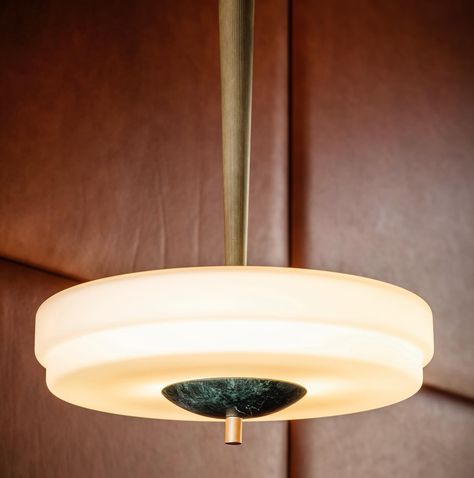 Bert Frank’s Trave Pendant is crafted using an opal glass shade with a spherical marble detail, all suspended from a fluted brass stem. It produces a soft ambient light effect that is warm and inviting in any space. ✨ Bert Frank, Marble Detail, Diy Pendant Light, Small Boutique, Unique Tables, Suspension Light, Luminaire Design, Brass Lamp, Ambient Light