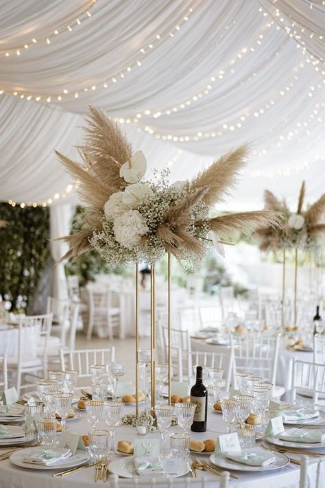 Pampas Flower Wedding Decor, Pampas Grass And Hydrangea Centerpiece, Wedding With Pampas Flowers, Pampas And Flowers Centerpiece, Boho Hair Wedding Long, Boho Inspired Wedding Decor, Wedding Decoration Pampas, White Wedding Flowers With Pampas, Elegant Pampas Grass Wedding