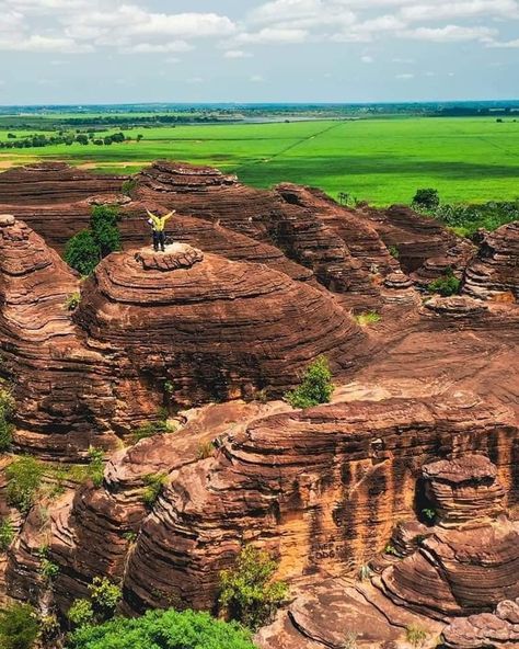 Botswana Landscape, Botswana Aesthetic, Songhai Empire, Botswana Travel, Beauty Of Africa, Ethical Travel, Travel Africa, Safari Travel, Africa Do Sul