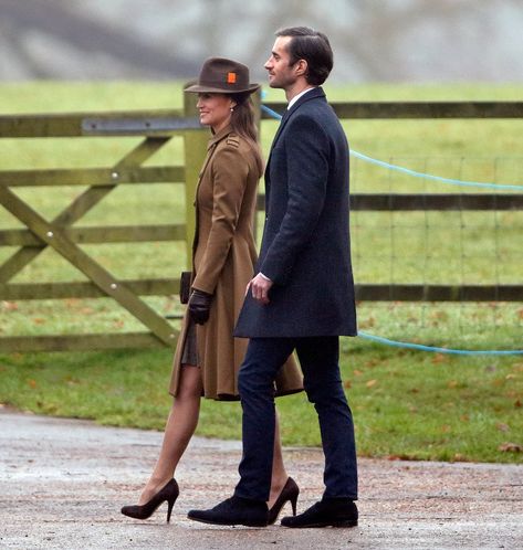 Pippa Middleton Wedding, Pippa Middleton Style, The Other Sister, Pippa And James, Princesse Kate Middleton, James Matthews, Kate And Pippa, Middleton Family, Middleton Style