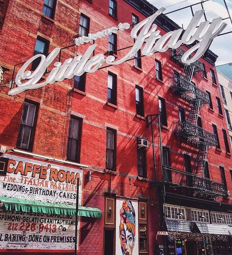 Little Italy NYC New York Little Italy, Italian New York, Little Italy Nyc, Cafe Vintage, York Aesthetic, Empire State Of Mind, Meeting Planner, Nyc Girl, Nyc Aesthetic