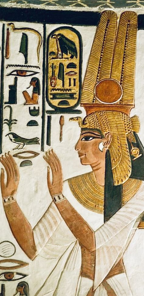 Queen Nefertari Egyptian Painting, Egypt Aesthetic, Egypt Museum, Pyramids Egypt, Ancient Egyptian Gods, Ancient Egypt Art, Queen Nefertiti, Egyptian Culture, Egyptian Symbols