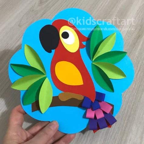 Parrot Craft Summer Jungle Zoo Animal Bird Activities Bulletin Board Ideas Arts Bird Paper Craft, Parrot Craft, Bird Template, Ladybug Crafts, Teachers Diy, Summer Craft, Summer Crafts For Kids, School Activity, Tropical Bird