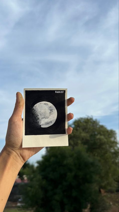 art#acrylic#painting#artist#polaroid#painting#aesthetic#brushes#paint#moon Paint Moon, Moon Acrylic Painting, Polaroid Painting, Moon Acrylic, Brushes Paint, Painting Aesthetic, Painting Artist, Art Acrylic, Artist Painting