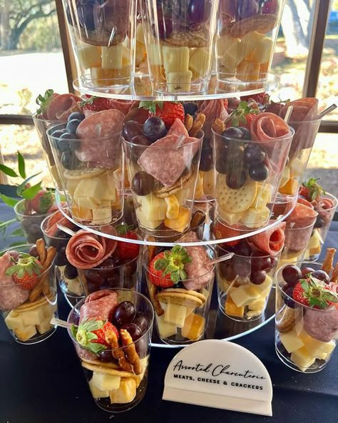 Billy Garrett on Instagram: "Custom charcuterie cups for a beautiful Bridal Shower this weekend! 🤍🕊️ Let us help you cater your next event, meeting, or get together. 🧀 Email us at secretchefofwaco@gmail.com ✉️" Charcuterie Party, Charcuterie Cups, Charcuterie Appetizers, Wedding Appetizers, Charcuterie Ideas, Wedding Food Ideas, Charcuterie Inspiration, Bridal Shower Food, Charcuterie Recipes