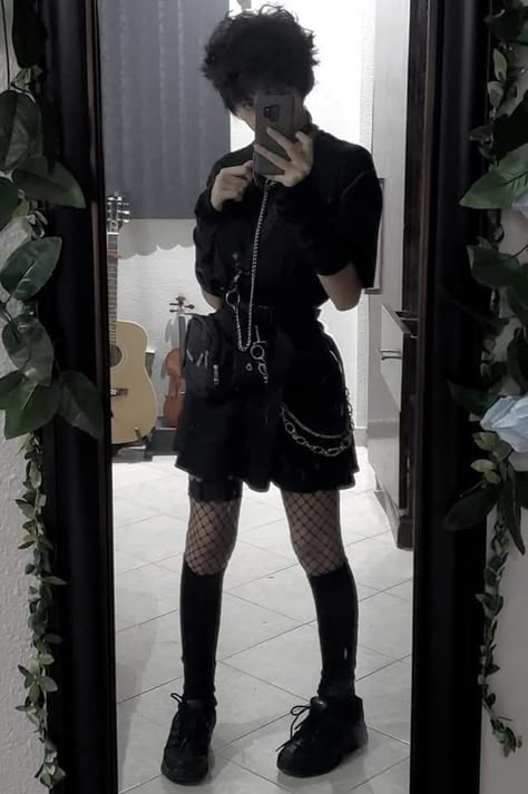 Fem Guy Outfits, Femboy Fashion Men, Fem Male Outfits, Femboy Outfits Ideas Male Skirt, Emo Femboy Outfits, Femboy Aestethic Outfit, Feminine Boy Outfit, Gay Male Fashion, Goth Femboy Outfits