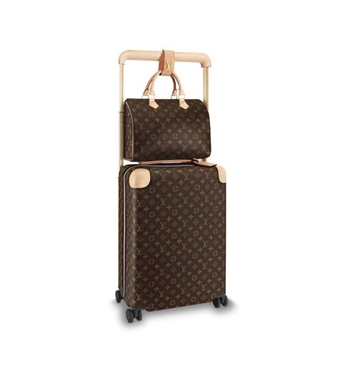 Office Footwear Women, Louis Vuitton Travel Luggage, Footwear Ads, Louis Vuitton Luggage Set, Luxury Luggage Sets, Office Footwear, Lv Luggage, Louis Vuitton Suitcase, Designer Travel Bags