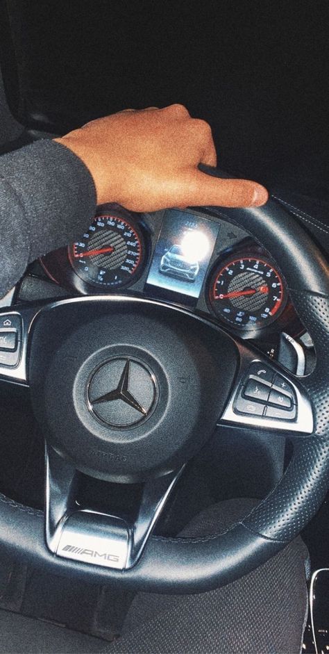 Fake Car Snap, Car Snap, Black Mercedes Benz, Night Rides Snapchat, Driving At Night, Cars Photography, Wallpaper Luxury, Party Drinks Alcohol, Dream Cars Mercedes