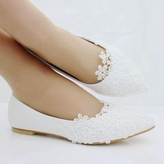 White Wedding Shoes Flats, Low High Heels, Lace Wedding Shoes, Shoes Bridesmaid, Plus Size Bridal, Bridal Flats, Wedding Shoes Lace, Hijab Pins, White Wedding Shoes