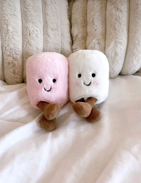 White Marshmallows, Jellycat Stuffed Animals, Cute Stuffed Animals, Birthday Wishlist, Cute Little Things, Cute Plush, Just Girly Things, Christmas Wishlist, Christmas Wishes