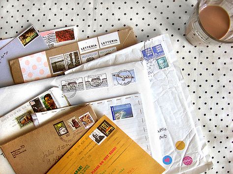 Letters Dont Forget To Smile, Pen Pal Letters, You've Got Mail, Handwritten Letters, Reasons To Smile, Snail Mail, Happy Mail, Mail Art, Simple Pleasures