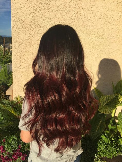 Brown To Burgundy Hair Ombre, Dark Red Ombre Hair Burgundy, Dark Brown To Burgundy Ombre, Dark Red Ombre Hair, Maroon Hair Color, Deep Cherry Red Hair Ombre, Wavy Dark Red Hair, Long Burgundy Hair, Dark Red Wavy Hair Dyed