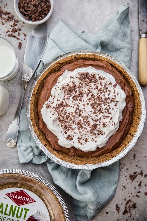 No-Bake Chocolate Mousse Pie with Walnut Pie Crust on DiamondNuts.com #DiamondNuts Homemade Chocolate Cream Pie, Chocolate Mousse Pie Recipe, Chocolate Silk Pie, Chocolate Cream Pie Recipe, Chocolate Mousse Pie, Walnut Pie, Mousse Pie, Vegetarian Cookies, Silk Pie