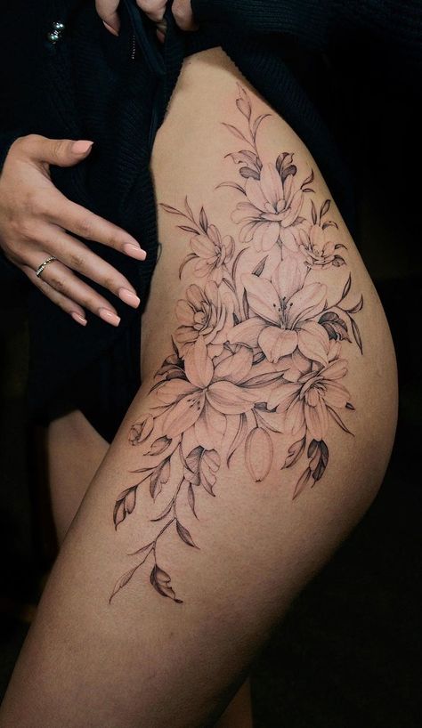 Chic & Sexy Hip Tattoos Leaves Hip Tattoos Women, Linework Hip Tattoo, Tree Hip Tattoos Women, Hip Tattoos For Women, Side Leg Tattoo, Hip Tattoo Ideas, Feminine Thigh Tattoos, Floral Hip Tattoo, Flower Hip Tattoos