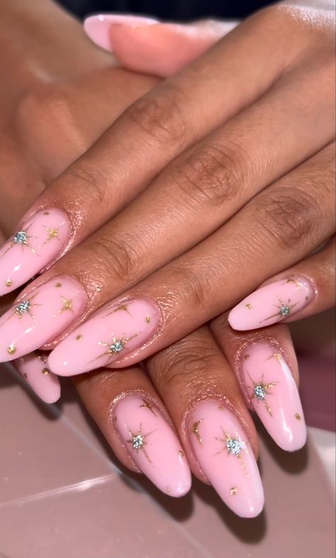 Princess Nails Almond, Galinda Nail Designs, Disney Nails Princess, Birthday Mani Pedi Ideas, Glinda Nail Ideas, High Tea Nails, Glinda Nail, Princess Peach Nail Art, Princess Peach Inspired Nails