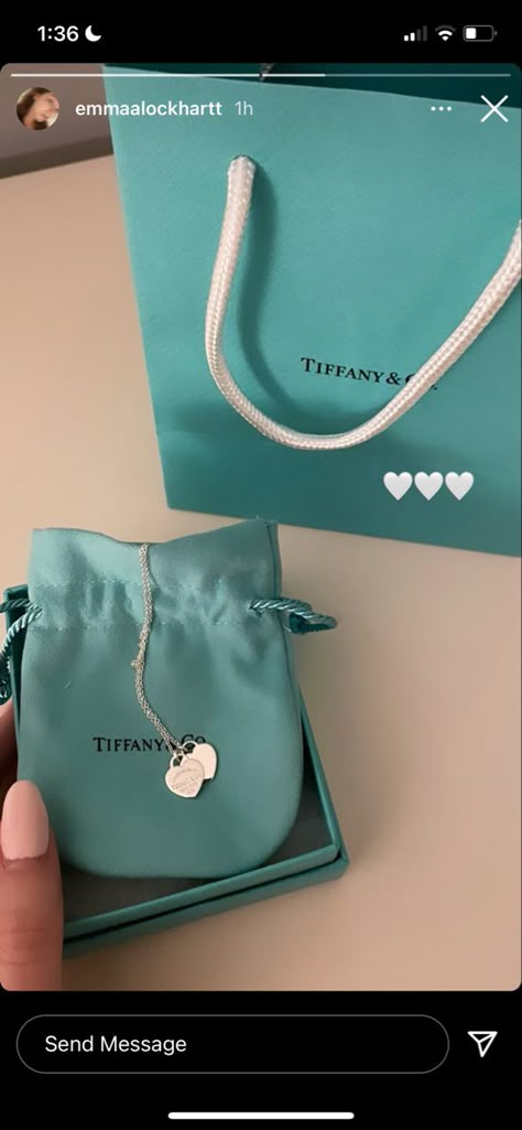 Necklaces Tiffany & Co., Return To Tiffany Aesthetic, Tiffany’s Aesthetic, Return To Tiffany Necklace Aesthetic, Necklaces Tiffany And Co, Tiffany And Co Return To Tiffany, Tiffany And Co Jewelry Aesthetic, Return To Tiffany Necklace Outfit, Tiffany Co Necklace