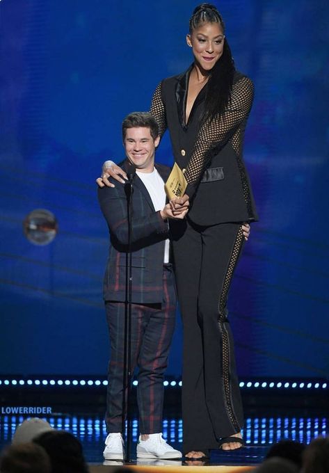 Tall Actors, Tall Girl Short Guy, Giant People, Candace Parker, Human Oddities, Lisa Bonet, Isla Fisher, Tall People, Short People