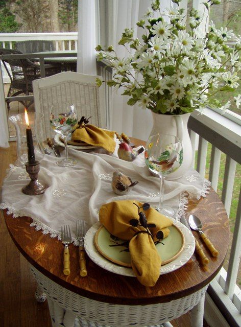 Dining for Two! Welcome to the 32nd Tablescape Thursday! Outdoor Romantic Dinner For Two, Dinner Table For Two, Hermes Furniture, Fun Table Settings, Porch Dining, Romantic Dinner Decoration, Romantic Breakfast, Denizen Jeans, Romantic Table Setting