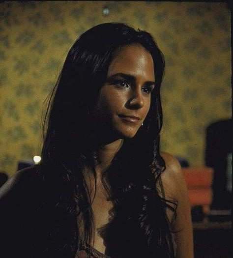 Mia Toretto Mia Toretto, 2 Fast 2 Furious, Fast 2 Furious, Furious Movie, Jordana Brewster, Hair Photography, The Furious, Mia 3, Girl Inspiration