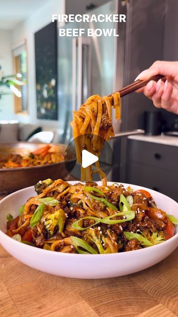 Olivia Adriance ♡ on Instagram: "FIRECRACKER BEEF AND VEGGIE BOWLS✨ this sweet and spicy beef with 5-ingredient firecracker sauce is a recipe worth craving!! I’ve served it with gluten-free brown rice noodles because I was craving a saucy noodle bowl (hello luteal phase cravings 👋🏻) but you can also serve it over rice or just with extra stir fried veggies. I love ground beef for a quick protein source that cooks up in minutes — bonus that it’s also a more affordable option 🙌🏻   Ingredients:  2 tablespoons avocado oil 1 pound ground beef 1/2 tsp salt 1 small onion, diced 3 cloves garlic, minced 1/2 teaspoon crushed red pepper flakes 1/3 cup water 1 small crown of broccoli, cut into florets 1 bell pepper, thinly sliced 8 oz package of rice noodles (optional - I used @lotusfoods - or serv Firecracker Beef And Veggie Bowl, Spicy Chili Crisp Noodles, Spicy Beef Garlic Noodles, Firecracker Beef Bowl, Firecracker Beef, Luteal Phase Dinner Recipes, Olivia Adriance Recipes, Diced Beef Recipes, Firecracker Sauce