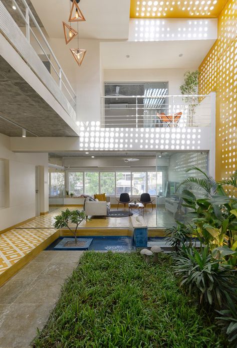 Gallery of Soul Garden House / Spacefiction Studio - 14 Indoor Courtyard, Magic Light, Indian Home Design, Courtyard Design, Interiors Dream, Courtyard House, Garden House, Indian Home, Courtyard Garden