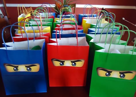 ninjago favors. Lego Ninjago Party, Lego Ninjago Birthday, Birthday Party Goodie Bags, Ninjago Birthday Party, Ninja Birthday Parties, Ninjago Birthday, Ninjago Party, Ninja Birthday, Birthday Goodie Bags