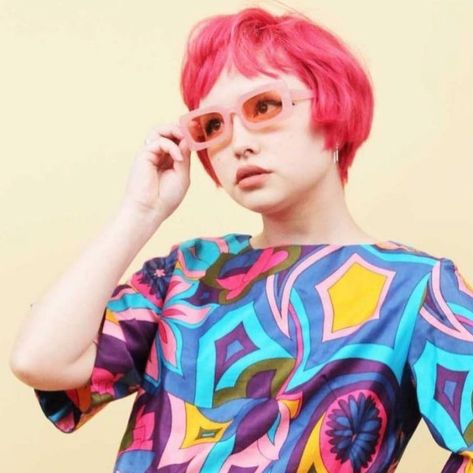 ORGANICALLY CRAFTED HAIR’s Instagram post: “Our cute client Audrey with her neon pink French bob. Cut at Edo in Oakland by @jayne_edosalon 💘 . . #jaynematthews #edosalon #fremchbob…” Pink French Bob, French Bob, Neon Pink, Bangs, Short Hair Styles, Hair Cuts, Neon, Instagram Posts, Hair