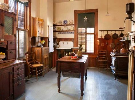 Kitchen_O 1910 Kitchen, Victorian Kitchens, Old Fashioned Kitchen, Victorian Interior, Victorian Interiors, Victorian Kitchen, Table Farmhouse, Primitive Kitchen, Antique Kitchen