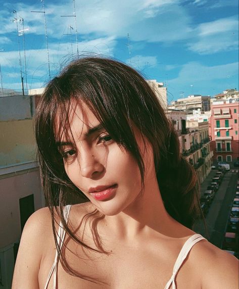 Lovi Poe, Asian Face, Instagram Heart, Inspo Instagram, Beauty Inspo, Heart Fashion, Valentines Outfits, A Day To Remember, Beauty Standards