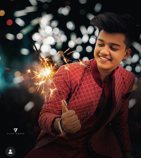 Diwali Pic, Riyaz Aly, Diwali Photography, Diwali Photos, Teen Celebrities, Crush Pics, Celebrity Faces, Boy Photo