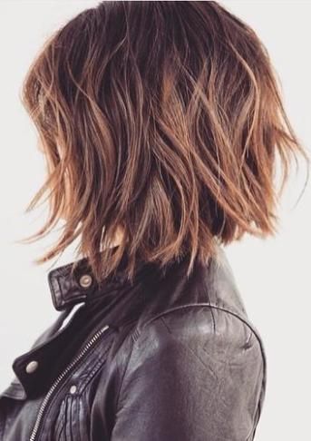 Shaggy Bob Hairstyles Fine Over 50, Lobbed Bobs, Short Haircuts Fall 2023, Choppy Inverted Bob Hairstyles Medium, Medium Short Length Haircut With Layers, Choppy Bob Haircuts With Bangs, Brunette Layered Bob, Short Hair 2023 Trends Women, Choppy Shag Haircut