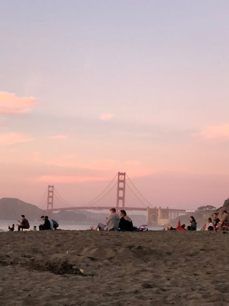 Dusty pink sunset. Pink sunset. Golden gate bridge. Golden gate pink. Dusk. Couple on the beach. Golden gate beach. San Francisco sunset. San Francisco pink. Pink light. Pastel sunset. Pink hues. San Fran. San Fran evening. Pink San Francisco, Golden Gate Bridge Sunset, San Francisco Couple, San Francisco Sunset, Couple On The Beach, Beach San Francisco, Bridge Wallpaper, Wallpaper Ios, Sunset Pink