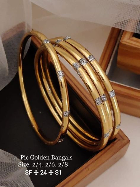 Golden Bangles Design, Gold Bangles Design Daily Wear Latest, Antique Gold Bangles Design, Bangles South Indian, Bangles Set Indian, Simple Bangles, Jhumka Set, Plain Gold Bangles, Gold Bracelet Wedding