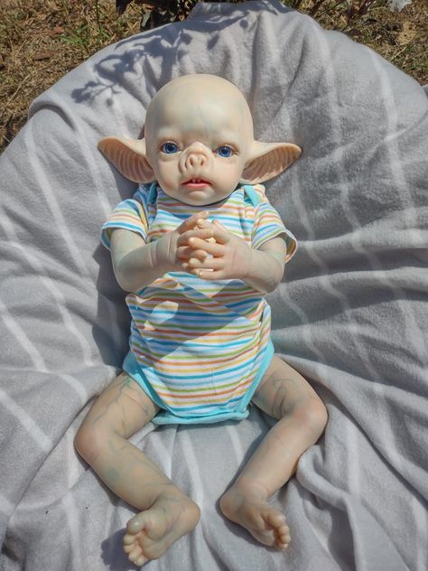 Human/bat hybrid alternative doll Bat Hybrid, Baby Vampire, Creepy Doll, Silicone Dolls, Creepy Dolls, Silicone Babies, Reborn Baby Dolls, Sleep Deprivation, Reborn Baby